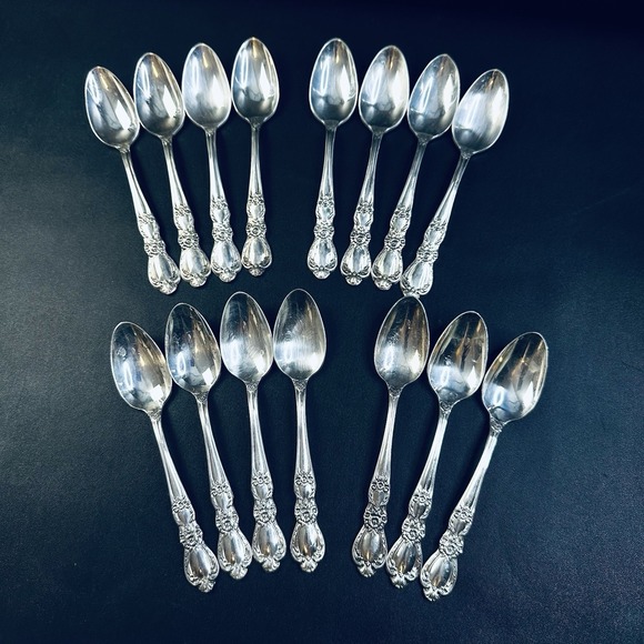 rogers heritage International Other - 15 Rogers HERITAGE TEASPOONS International Silverplate 1953 Flatware Bros SPOON